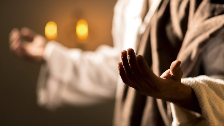 De la naissance à la mission par onction